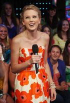 Taylor Swift : taylor_swift_1213918187.jpg