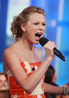 Taylor Swift : taylor_swift_1213918189.jpg