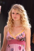 Taylor Swift : taylor_swift_1219982568.jpg