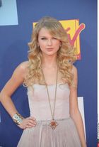 Taylor Swift : taylor_swift_1220955756.jpg