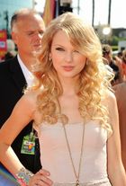 Taylor Swift : taylor_swift_1220955922.jpg