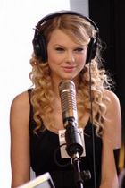 Taylor Swift : taylor_swift_1225933730.jpg