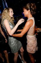 Taylor Swift : taylor_swift_1227758493.jpg