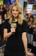 Taylor Swift : taylor_swift_1235097178.jpg