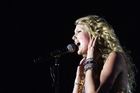 Taylor Swift : taylor_swift_1241493092.jpg