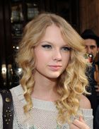 Taylor Swift : taylor_swift_1249934957.jpg