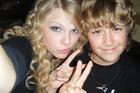 Taylor Swift : taylor_swift_1261455418.jpg