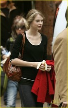 Taylor Swift : taylor_swift_1273159320.jpg