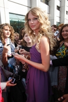Taylor Swift : taylor_swift_1281280161.jpg