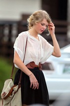 Taylor Swift : taylor_swift_1282234480.jpg