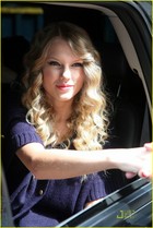 Taylor Swift : taylor_swift_1285784387.jpg