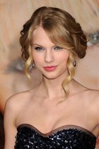 Taylor Swift : taylor_swift_1285784596.jpg