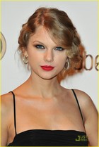Taylor Swift : taylor_swift_1285874307.jpg