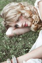 Taylor Swift : taylor_swift_1287006607.jpg