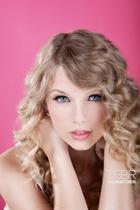Taylor Swift : taylor_swift_1287162347.jpg