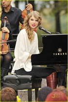 Taylor Swift : taylor_swift_1288200874.jpg