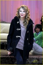 Taylor Swift : taylor_swift_1289061924.jpg