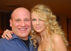 Taylor Swift : taylor_swift_1292346973.jpg