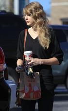 Taylor Swift : taylor_swift_1293335077.jpg