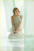 Taylor Swift : taylor_swift_1293335523.jpg