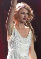 Taylor Swift : taylor_swift_1301630830.jpg