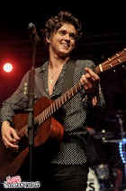 The Vamps : the-vamps-1446180481.jpg