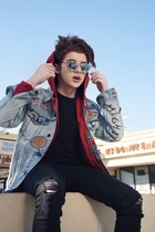 Thomas Barbusca : thomas-barbusca-1525577042.jpg