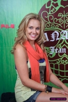 Tiffany Thornton : tiffanythornton_1247956374.jpg