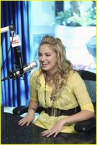 Tiffany Thornton : tiffanythornton_1253635205.jpg