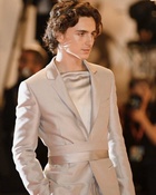 Timothee Chalamet : timothee-chalamet-1621129014.jpg