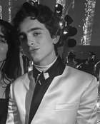 Timothee Chalamet : timothee-chalamet-1635010195.jpg