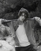 Timothee Chalamet : timothee-chalamet-1642065493.jpg