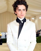 Timothee Chalamet : timothee-chalamet-1681060103.jpg