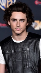 Timothee Chalamet : timothee-chalamet-1682528643.jpg