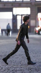 Timothee Chalamet : timothee-chalamet-1682720968.jpg