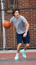 Timothee Chalamet : timothee-chalamet-1690308227.jpg