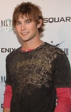 Toby Hemingway : TI4U_u1144959039.jpg