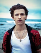 Tom Holland : tom-holland-1554340989.jpg