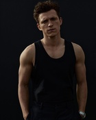 Tom Holland : tom-holland-1612910252.jpg