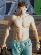 Tom Holland : tom-holland-1622151496.jpg