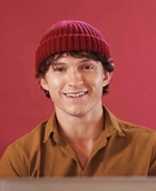 Tom Holland : tom-holland-1637355012.jpg