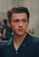 Tom Holland : tom-holland-1649887695.jpg