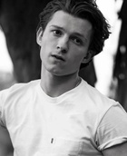 Tom Holland : tom-holland-1661789152.jpg