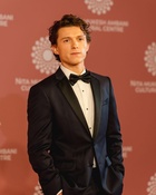 Tom Holland : tom-holland-1680481997.jpg