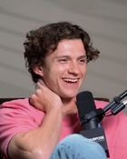 Tom Holland : tom-holland-1689109987.jpg