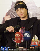 Tom Kaulitz : tom_kaulitz_1273366153.jpg