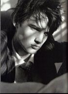 Tom Sturridge : tom_sturridge_1187799952.jpg