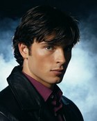 Tom Welling : TI4U_u1144853978.jpg