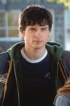 Tom Welling : tom-welling-1363753884.jpg