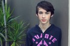 Troye Sivan : troye-sivan-1327796237.jpg